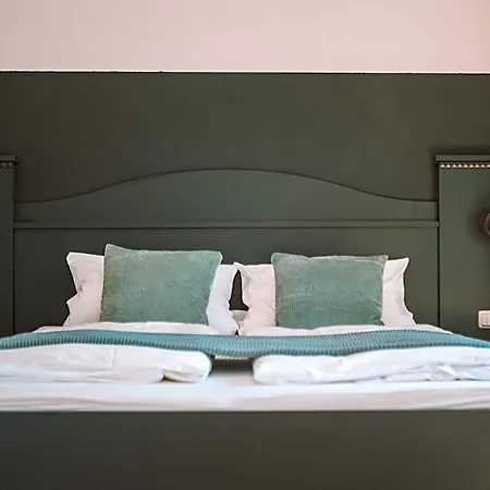 Leda Am Eck Hotel
